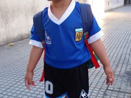 La emoción de Dalma por un mini Maradona en un día especial  