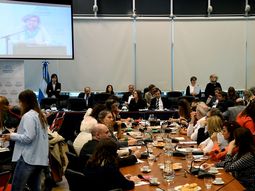 Este jueves se realizaron nuevas exposiciones a favor y en contra de la legalización del aborto