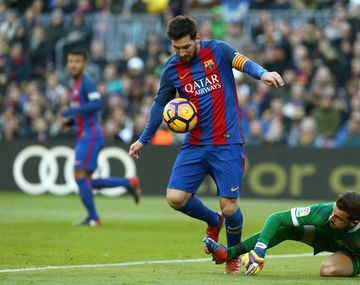 Messi contra Varas, el arquero de Las Palmas