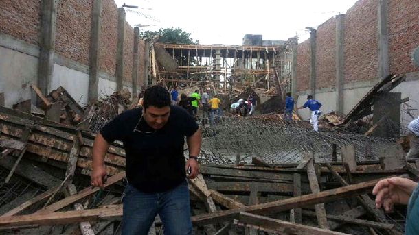 Derrumbe en una obra en Merlo: un muerto y 7 heridos