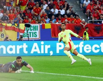 España se impuso 1-0 ante Albania y se metió en octavos de final