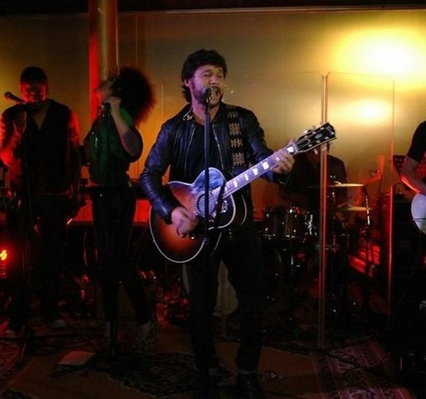 Diego Torres festejó los 100 programas de Vecinos en guerra