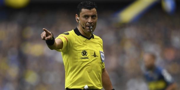 El chileno Roberto Tobar será el árbitro para el debut de Argentina en la Copa América ante Colombia