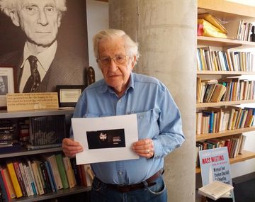 Noam Chomsky pidió por Santiago Maldonado