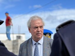 El ministro Luis Alberto Heber ordenó a la policía velar por la integridad de los ciudadanos israelíes en Uruguay. El ministro Luis Alberto Heber ordenó a la policía velar por la integridad de los ciudadanos israelíes en Uruguay.