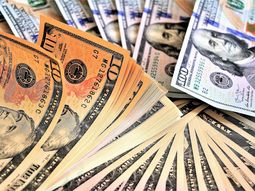 El dólar volvió a bajar y no logra retornar a la franja de los 38 pesos. El dólar volvió a bajar y no logra retornar a la franja de los 38 pesos.