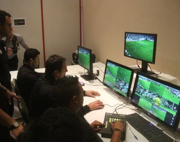 La tecnología en el fútbol sigue ganando enemigos
