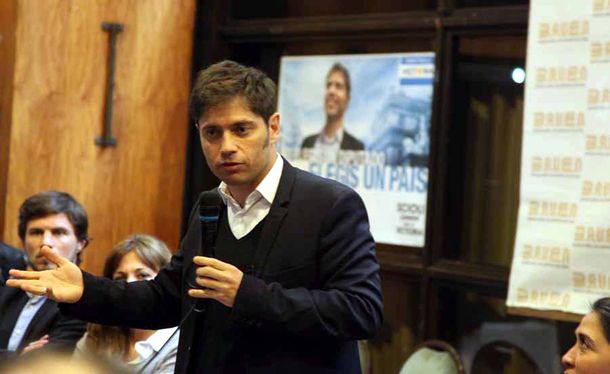 Kicillof: Macri está intentando de cualquier manera arreglar con los fondos buitre