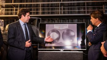 Se presentó la moneda conmemorativa por la tragedia de Los Andes. Se presentó la moneda conmemorativa por la tragedia de Los Andes.