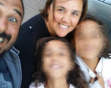 Gabriel Agüero, Valeria Marsili y sus tres hijas