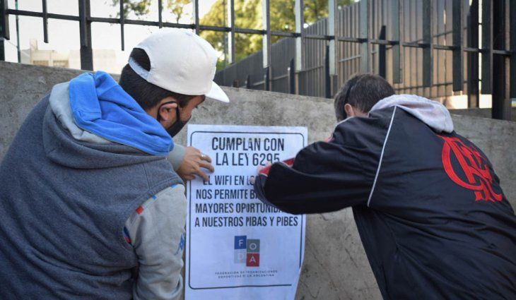 Piden WiFi gratuito en todos los clubes de barrio de la Ciudad