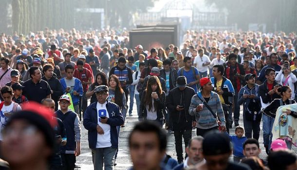 La tasa de natalidad de la isla es de 8