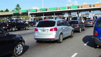 insisten ante la justicia en frenar la suba de peajes insisten ante la justicia en frenar la suba de peajes