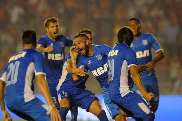 Con un golazo de Lisandro López, Racing le empató el clásico a Independiente