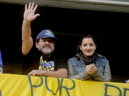 Diego Maradona estalló otra vez contra Claudia Villafañe Diego Maradona estalló otra vez contra Claudia Villafañe