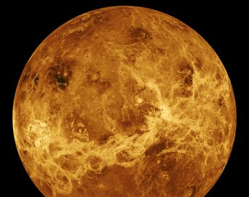 ¿Por qué a Venus se lo ve tan brillante?