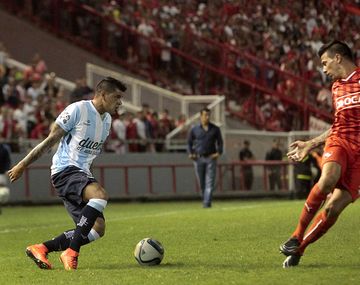 Racing venció con mucha autoridad a Independiente