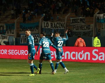 Con doblete y roja a Maravilla Martínez