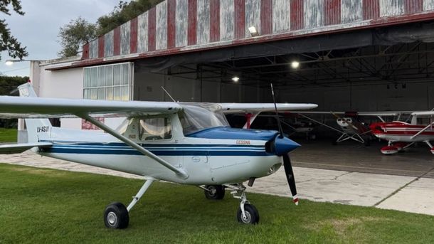 Tragedia en Miramar: mujer se tiró de una avioneta, no se abrió el paracaídas y murió