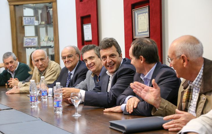 El massismo no acompañará la ley antidespidos y prepara una iniciativa propia