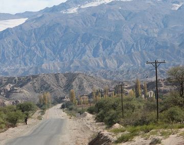 La nena pasó la noche en una cueva