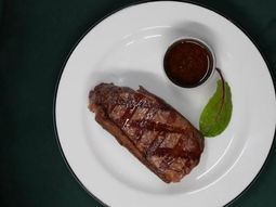 Este restaurante gourmet de Buenos Aires es perfecto para pasar degustar platos innovadoeres y deliciosos. 