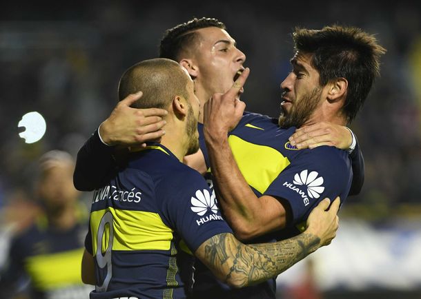 Pérez y Pavón celebran con Benedetto