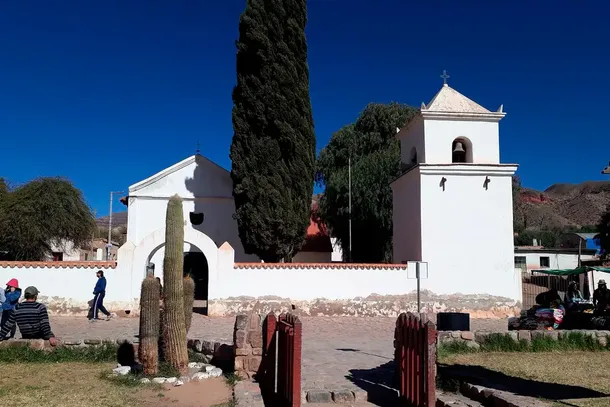 El pueblo en el que se vive un otoño único gracias a sus colores