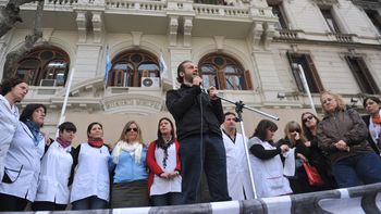 los docentes separados por macri deberan volver a sus cargos los docentes separados por macri deberan volver a sus cargos