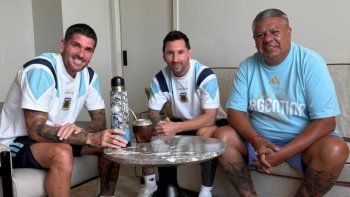 la cabala sigue intacta: messi, de paul, tapia y la foto antes del duelo con cabo verde la cabala sigue intacta: messi, de paul, tapia y la foto antes del duelo con cabo verde