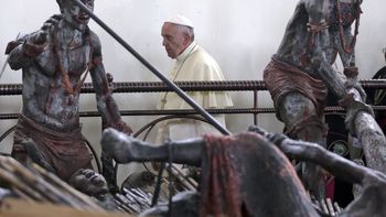 el papa insto a construir una sociedad mas justa y sin exclusiones en uganda el papa insto a construir una sociedad mas justa y sin exclusiones en uganda