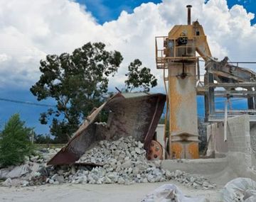 Trabajaba con una tolva y murió aplastado por piedras