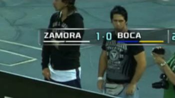 el panadero estuvo en el campo de juego en partido de boca en venezuela el panadero estuvo en el campo de juego en partido de boca en venezuela