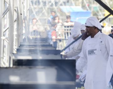 Los asadores compitiendo este domingo.