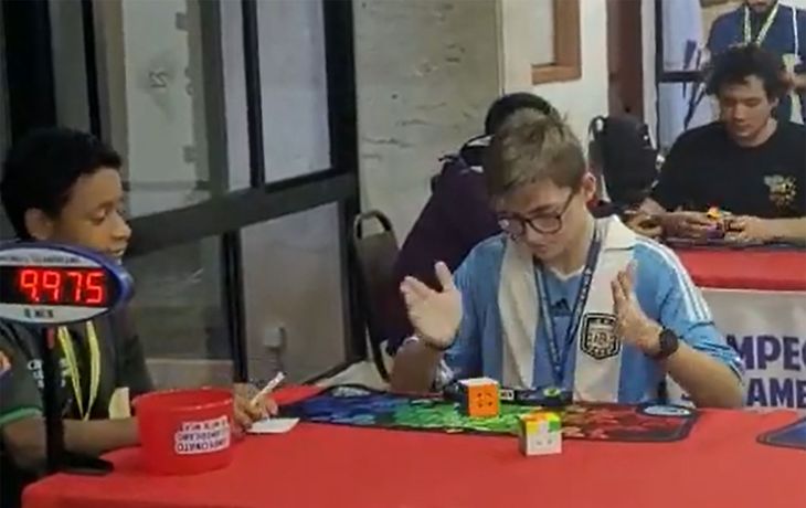Un pibe argentino sigue batiendo récords en el  Sudamericano de Rubik
