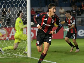 River volvió a festejar en Brasil, alcanzó una marca histórica y quedó a la par de Boca