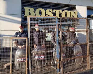 Desalojaron a los trabajadores de la confitería Boston en Mar del Plata