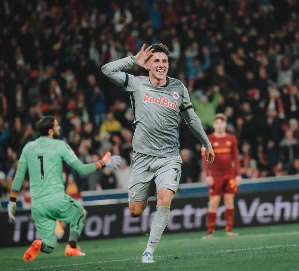 Europa League: el agónico gol de Nico Capaldo para el triunfo del Salzburgo ante la Roma de Paulo Dybala