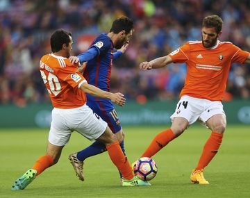 El 10 aprovechó un error de la defensa y no perdonó