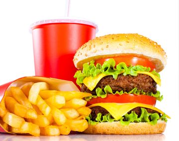 Los riesgos de abusar del fast food