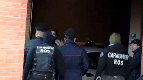 Detienen en Italia a 52 supuestos miembros de una organización mafiosa
