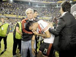 superclasico: las postales de una noche negra para el futbol argentino superclasico: las postales de una noche negra para el futbol argentino