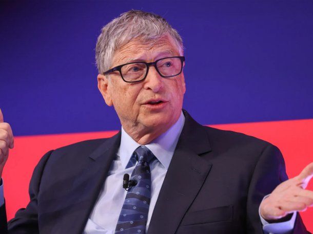 Cuál es el único trabajo humano que sobrevivirá a la inteligencia artificial según Bill Gates