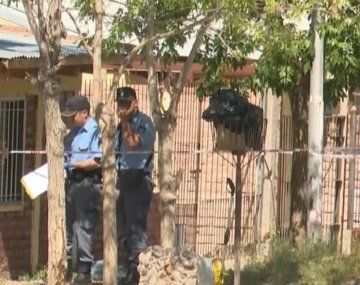 Escapaba de la policía y se clavó una reja en la cabeza: murió en el acto