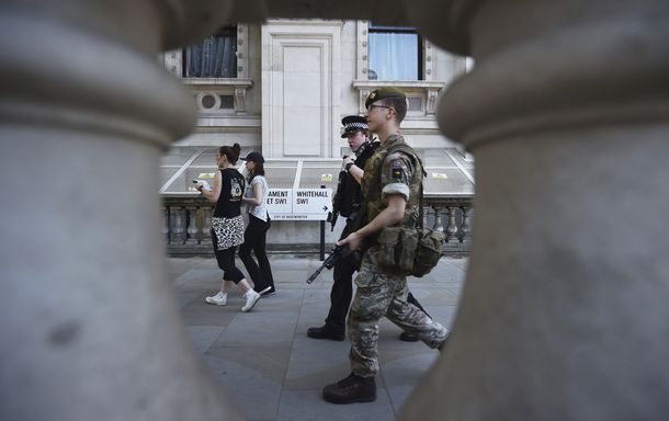 Presencia policial y militar en Inglaterra