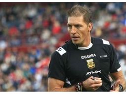 para afa, pitana se equivoco en las jugadas previas a los goles de river para afa, pitana se equivoco en las jugadas previas a los goles de river