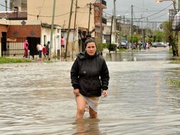por el temporal, 19 partidos sufren inundaciones y hay 5200 evacuados por el temporal, 19 partidos sufren inundaciones y hay 5200 evacuados