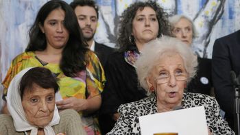 Carlotto en la conferencia de Abuelas por el fallo del 2x1 del Corte Carlotto en la conferencia de Abuelas por el fallo del 2x1 del Corte