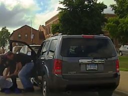 Detención violenta a un joven que no se resistió