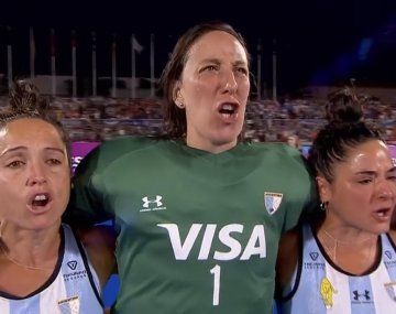 La emoción de Las Leonas en el Himno Nacional Argentino en la final